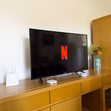 Con Vista Finestra Sulle Colline * Fermo