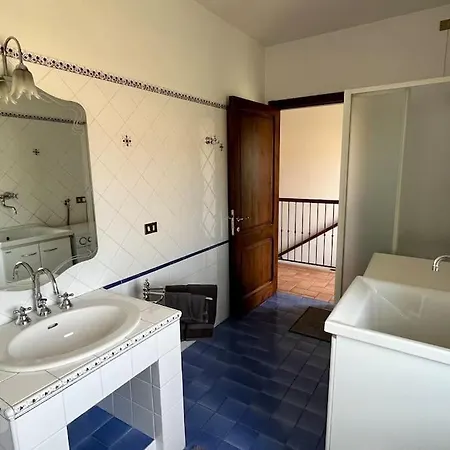 Con Vista Finestra Sulle Colline 公寓 费尔莫