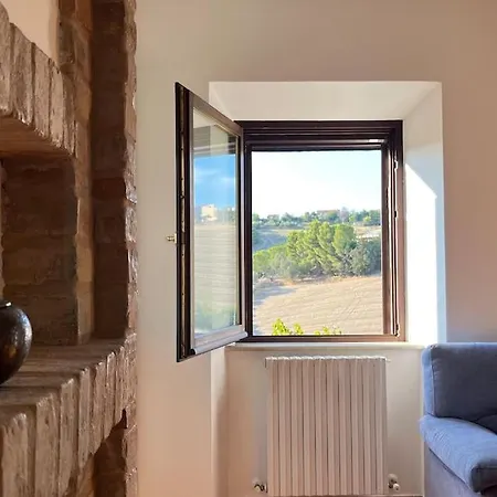 公寓 Con Vista Finestra Sulle Colline